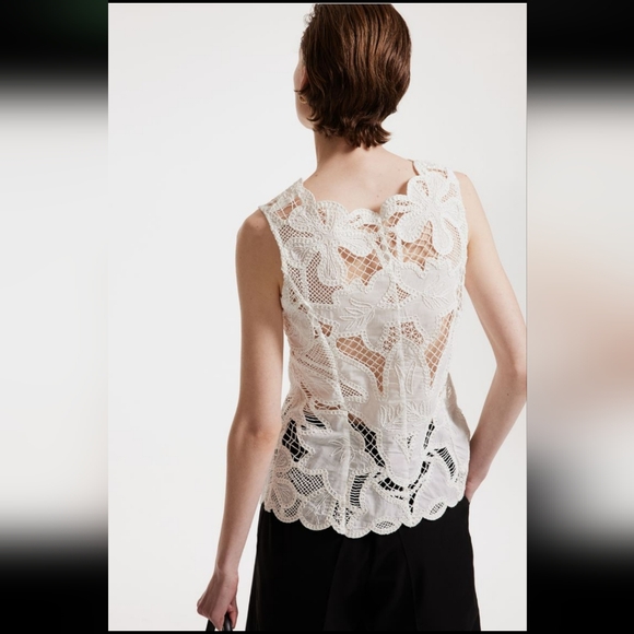RARE SOLD OUT H&M Eyelet Embroidered Vest - Picture 2 of 3